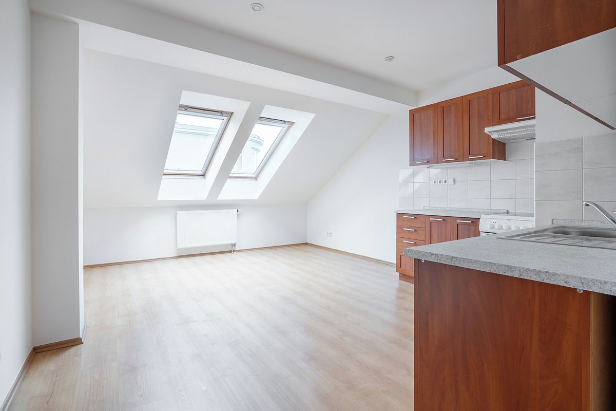 Prodej bytu 2+1 75 m² – fotografie 3
