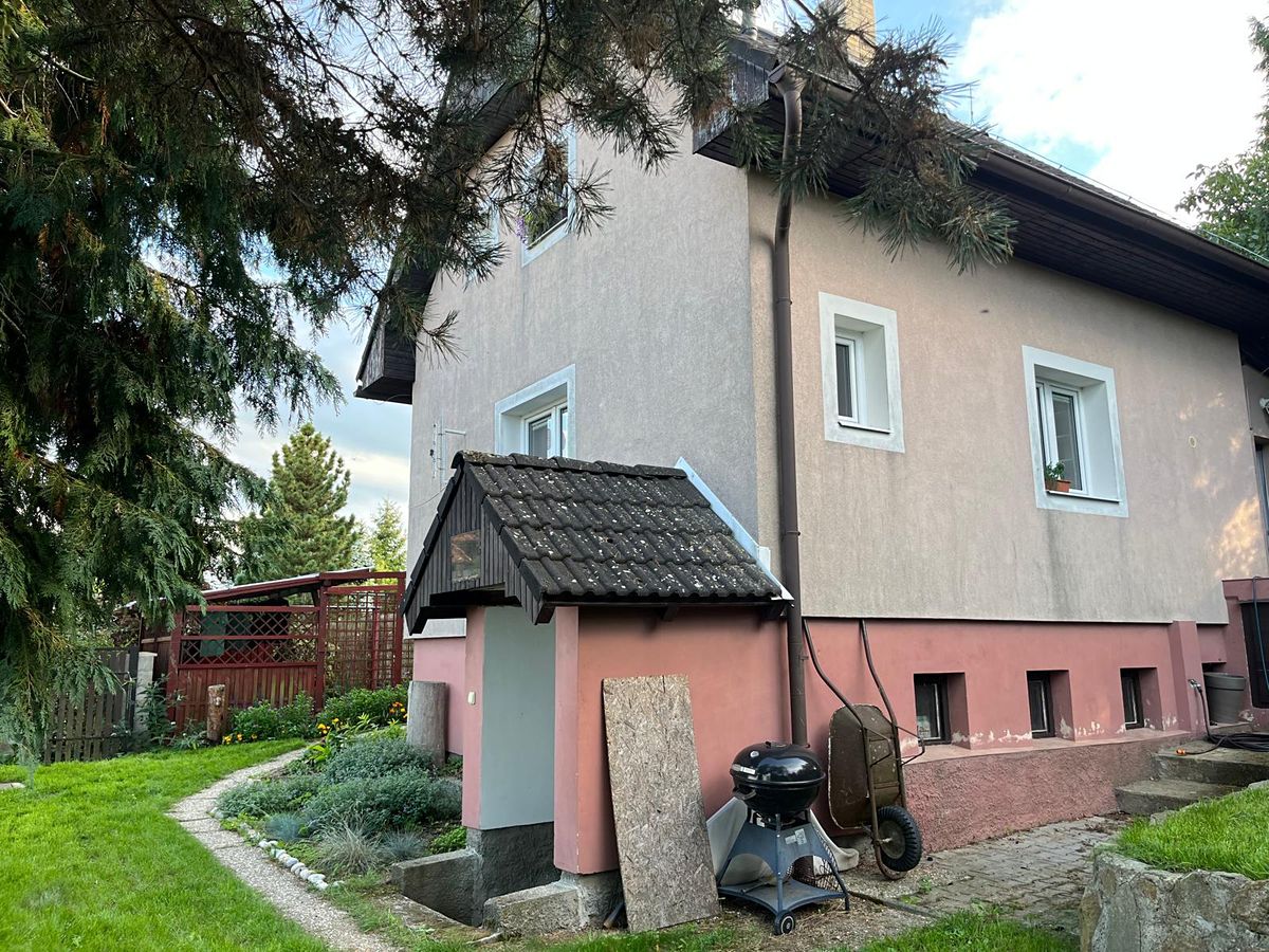 Pronájem rodinného domu 110 m², pozemek 300 m²