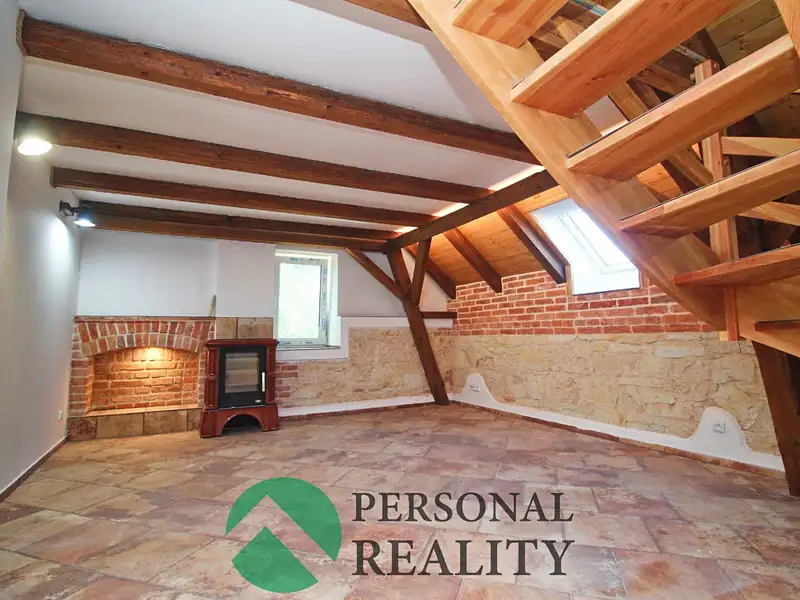 Prodej bytu 4+kk 99 m², Kounov – náhled fotky 2