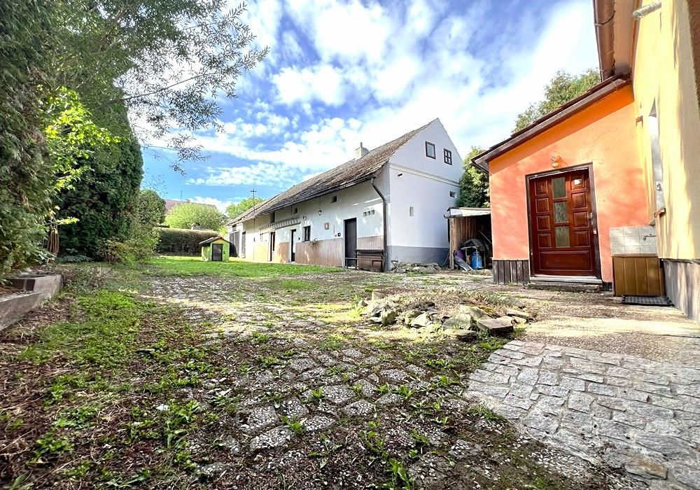 Prodej rodinného domu 180 m², pozemek 736 m² – fotografie 3