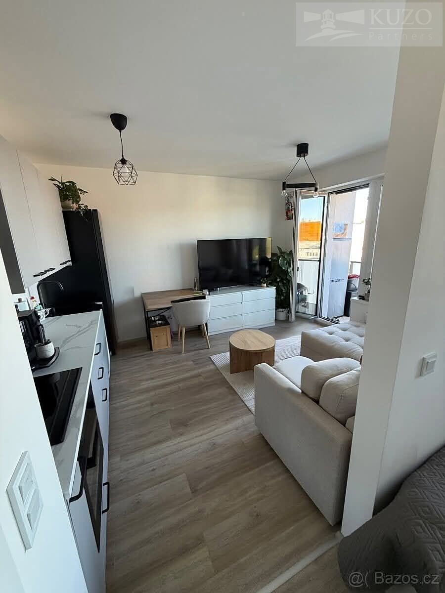 Prodej bytu 1+kk 7769 m² – fotografie 3