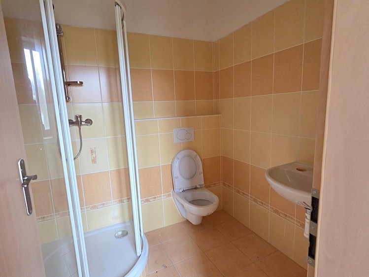 Prodej komerčního prostoru, 570 m² (44 z 74)