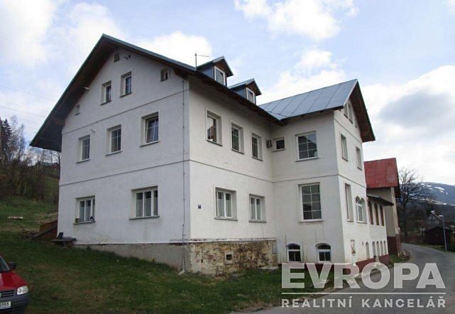 Prodej rodinného domu 634 m², pozemek 2171 m², Rokytnice nad Jizerou – fotka 1 z 3