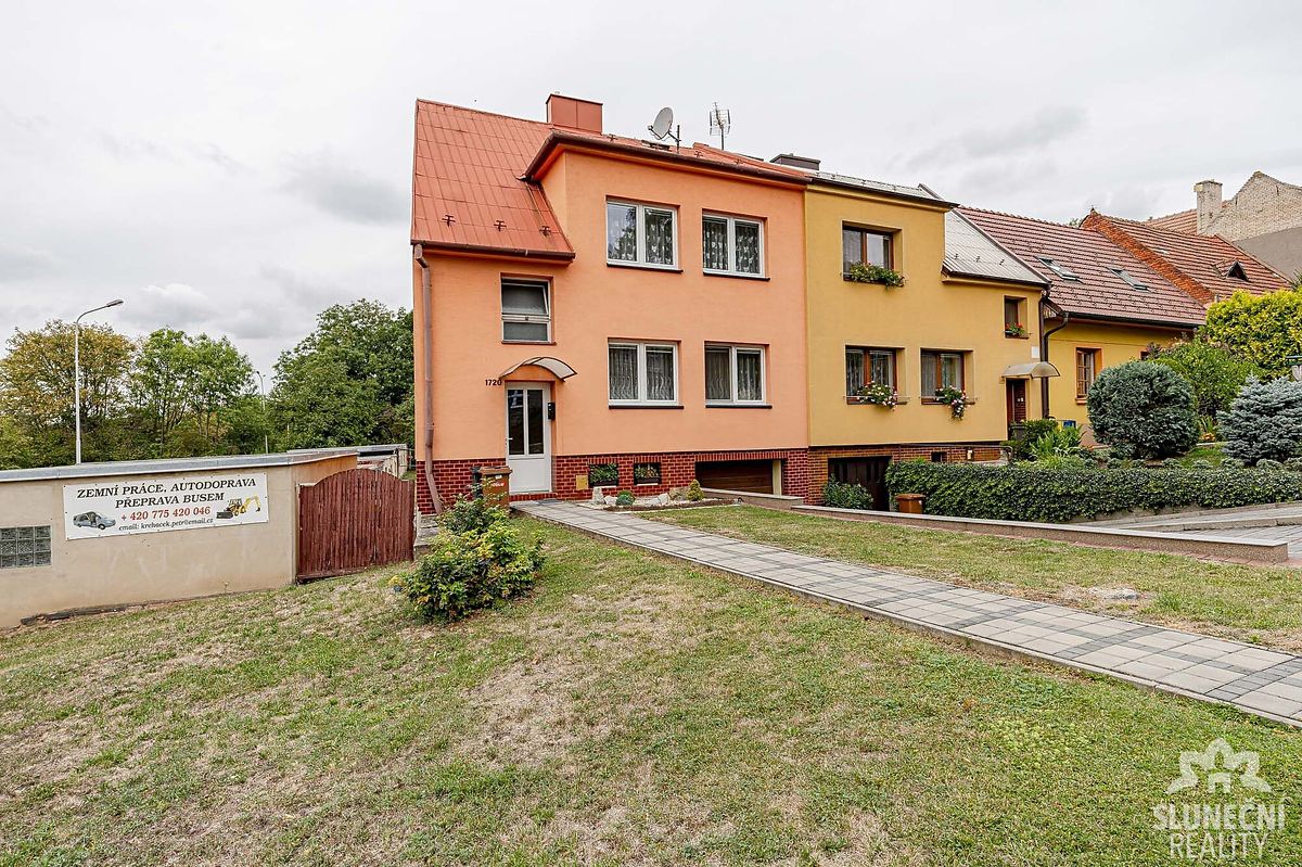 Prodej rodinného domu 160 m², pozemek 446 m²