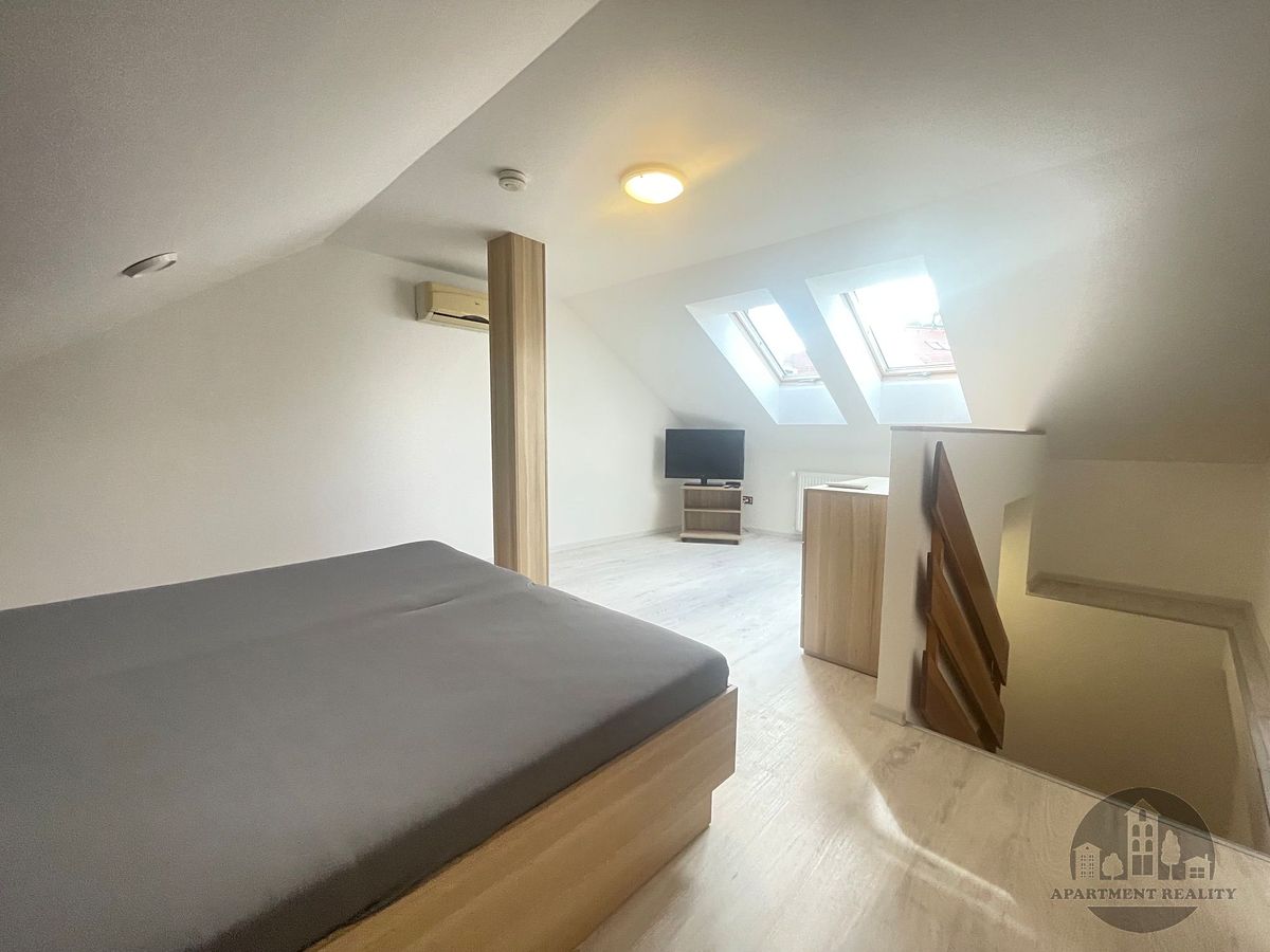 Pronájem bytu 3+kk 70 m² – fotografie 2