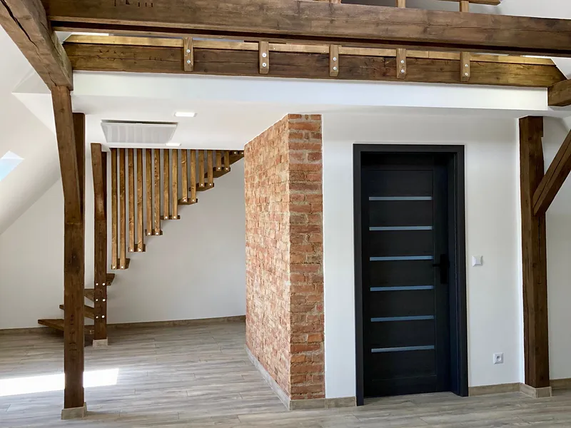 Bydlení nad střechami města - Nový mezonet 2+kk  76 m²