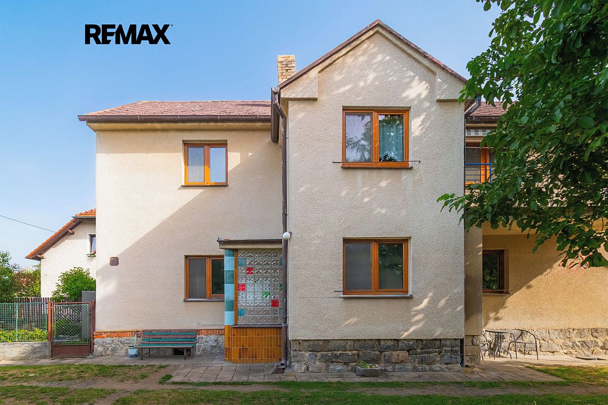Prodej rodinného domu 173 m², pozemek 1876 m² – fotografie 2