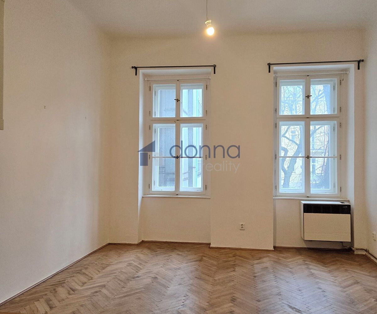 Pronájem bytu 1+kk 30 m²