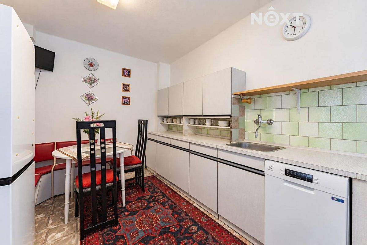 Prodej rodinného domu 167 m², pozemek 327 m² – fotografie 3