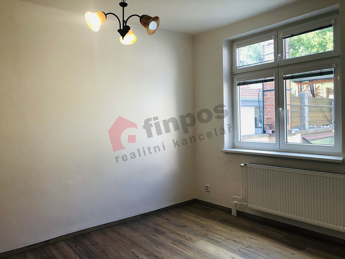 Pronájem bytu 2+1 53 m² – fotografie 3