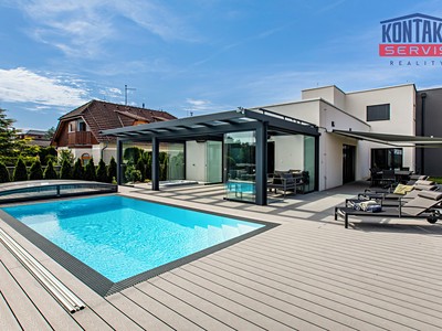 Prodej domu, 236 m² (2 z 40)
