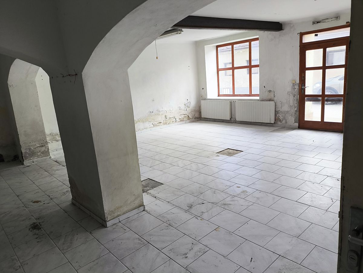 Prodej komerční nemovitosti 150 m² – fotografie 3