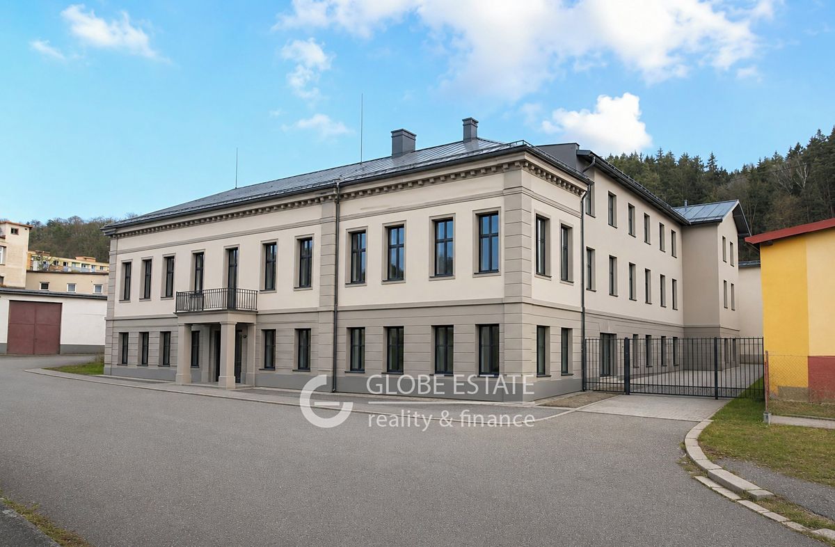 Prodej obchodního prostoru 1705 m²