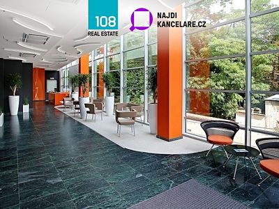 Pronájem kanceláře 1092 m²