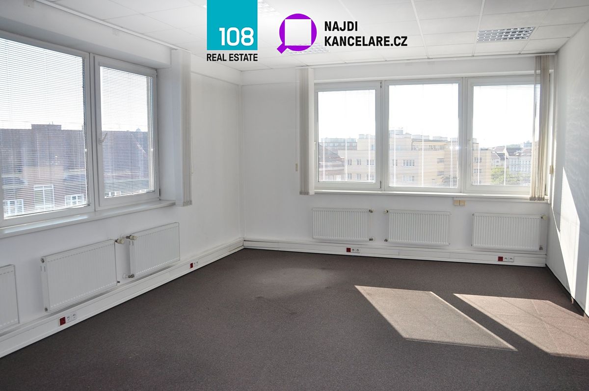 Pronájem kanceláře 394 m² – fotografie 4