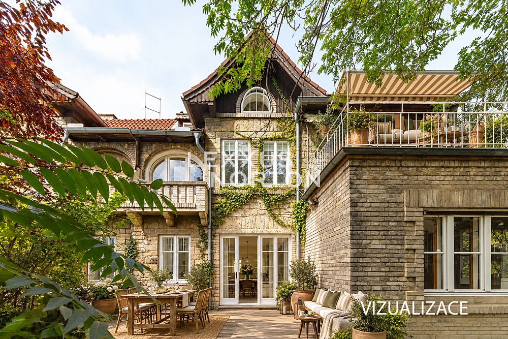 Prodej rodinného domu 324 m², pozemek 546 m²
