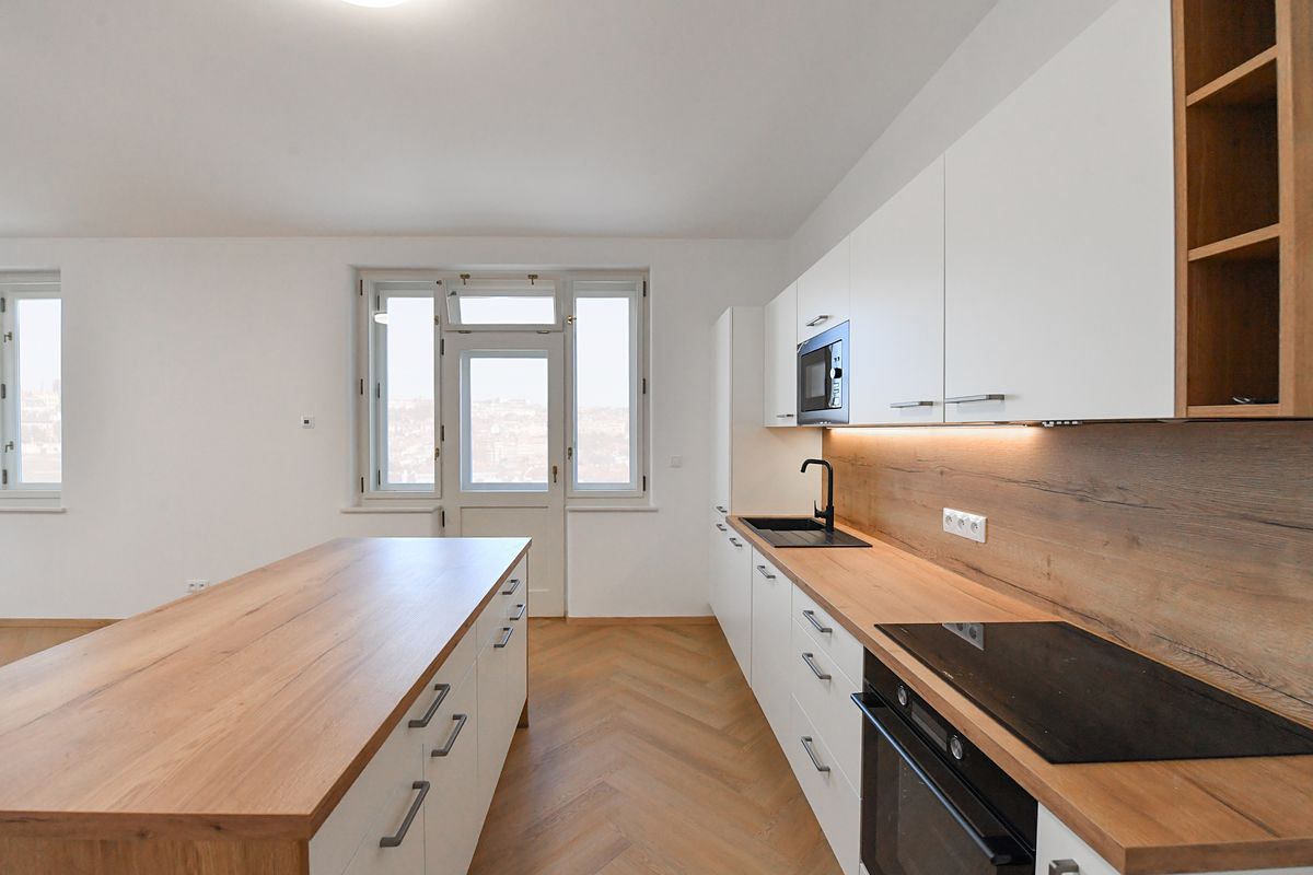 Pronájem bytu 3+kk 81 m² – fotografie 4