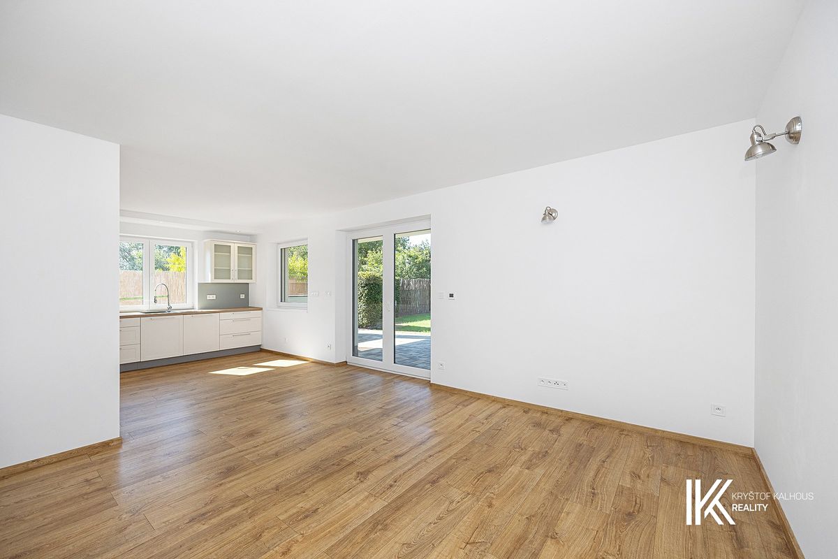 Pronájem rodinného domu 107 m², pozemek 519 m² – fotografie 4