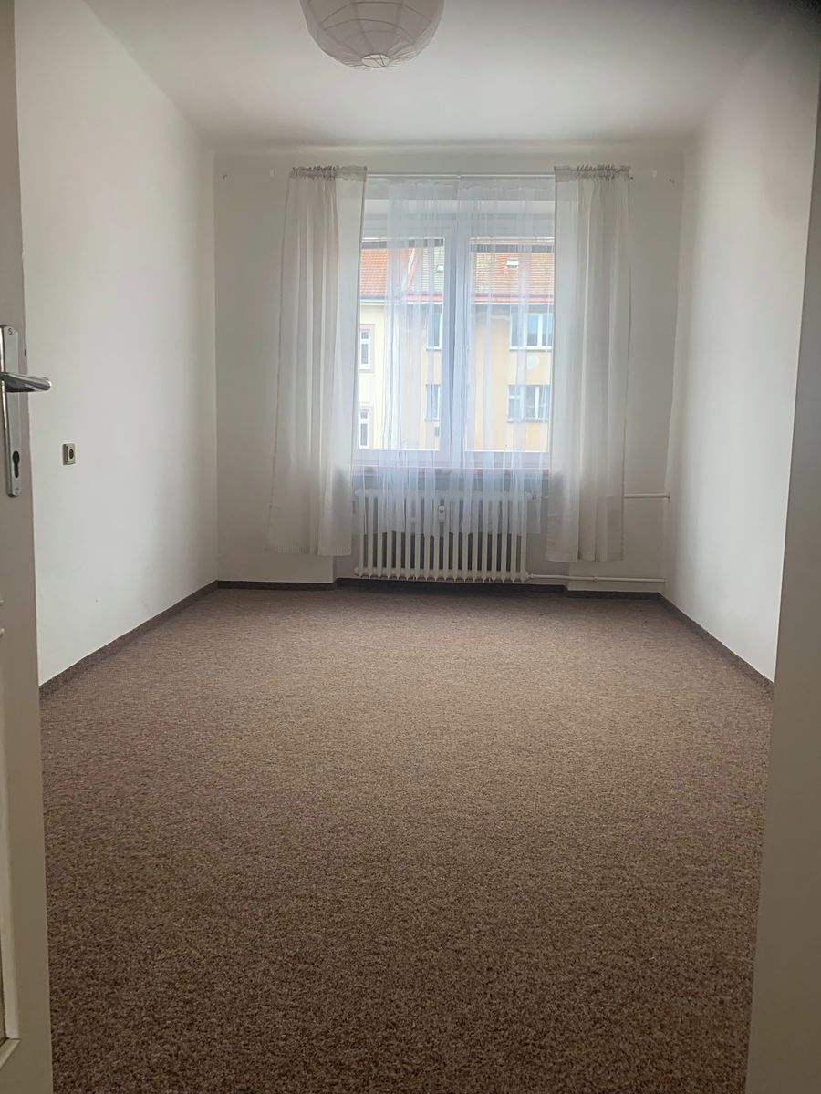 Pronájem bytu 2+1 45 m² – fotografie 4