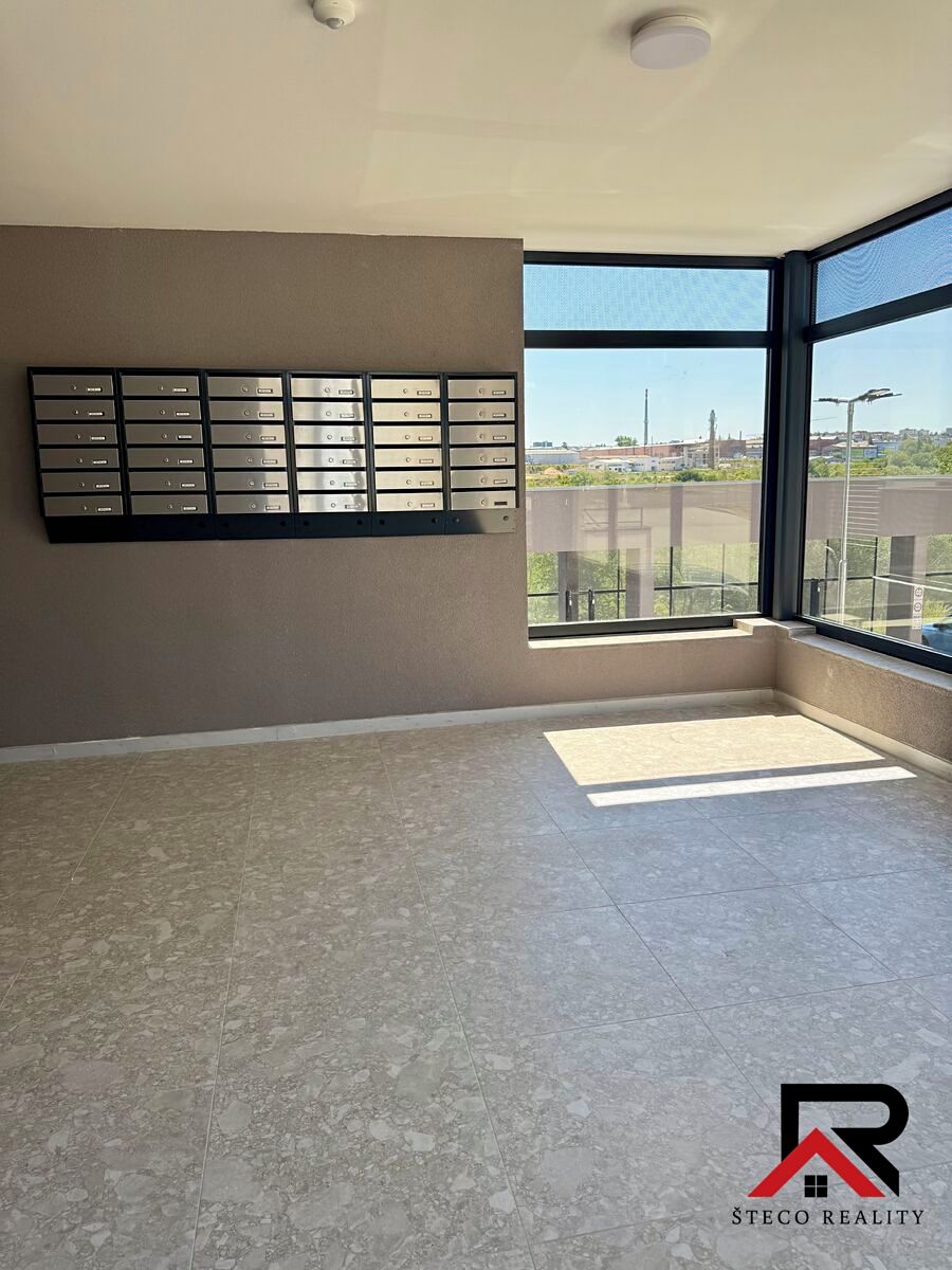 Pronájem bytu 2+kk 56 m² – fotografie 5