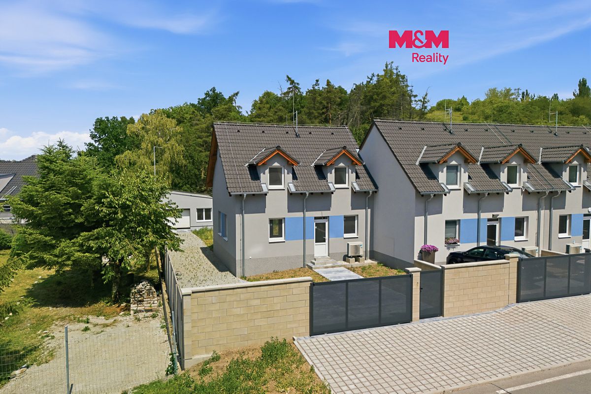 Prodej rodinného domu 104 m², pozemek 528 m²