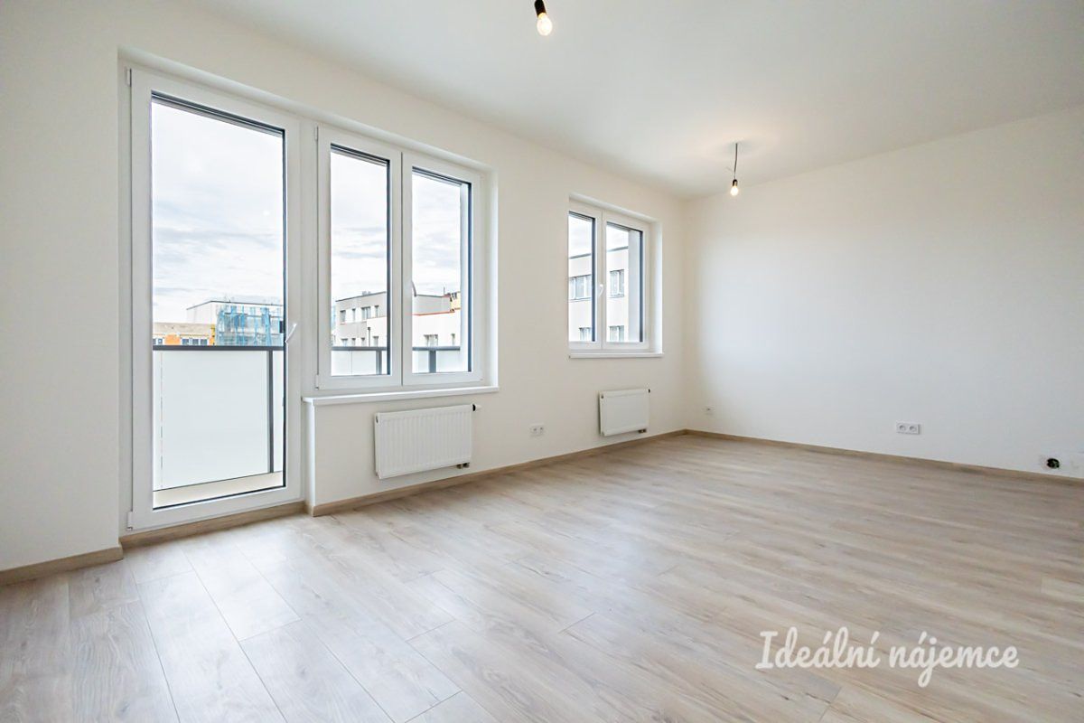 Pronájem bytu 1+kk 34 m²