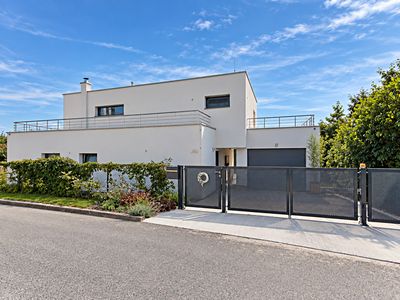 Prodej vily 213 m², pozemek 1005 m²