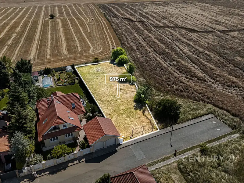 Prodej stavebního pozemku 975 m², Ořech – náhled fotky 1