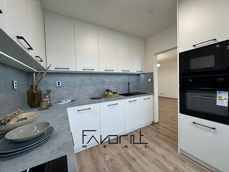 Prodej bytu 3+1, 65 m² (4 z 15)