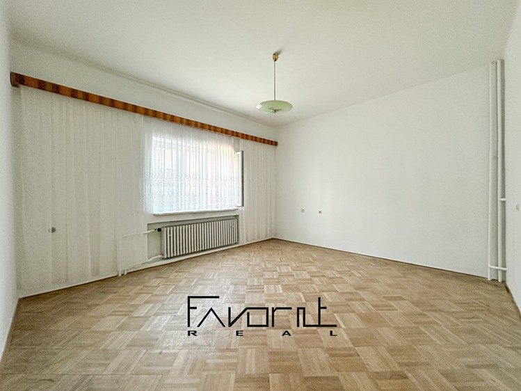 Prodej komerčního prostoru, 150 m² (7 z 23)