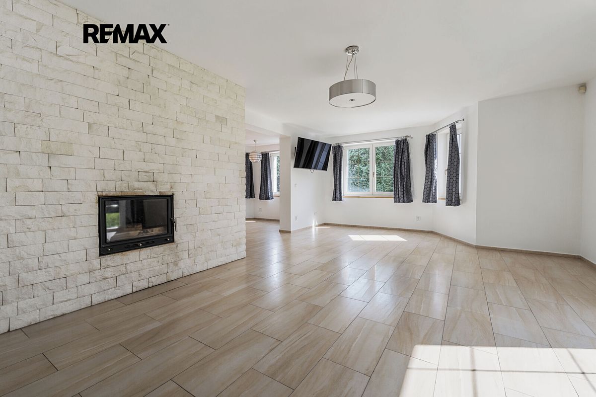Pronájem rodinného domu 196 m², pozemek 480 m²
