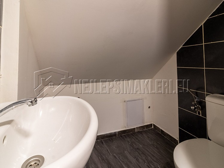 Prodej domu, 204 m² (29 z 47)