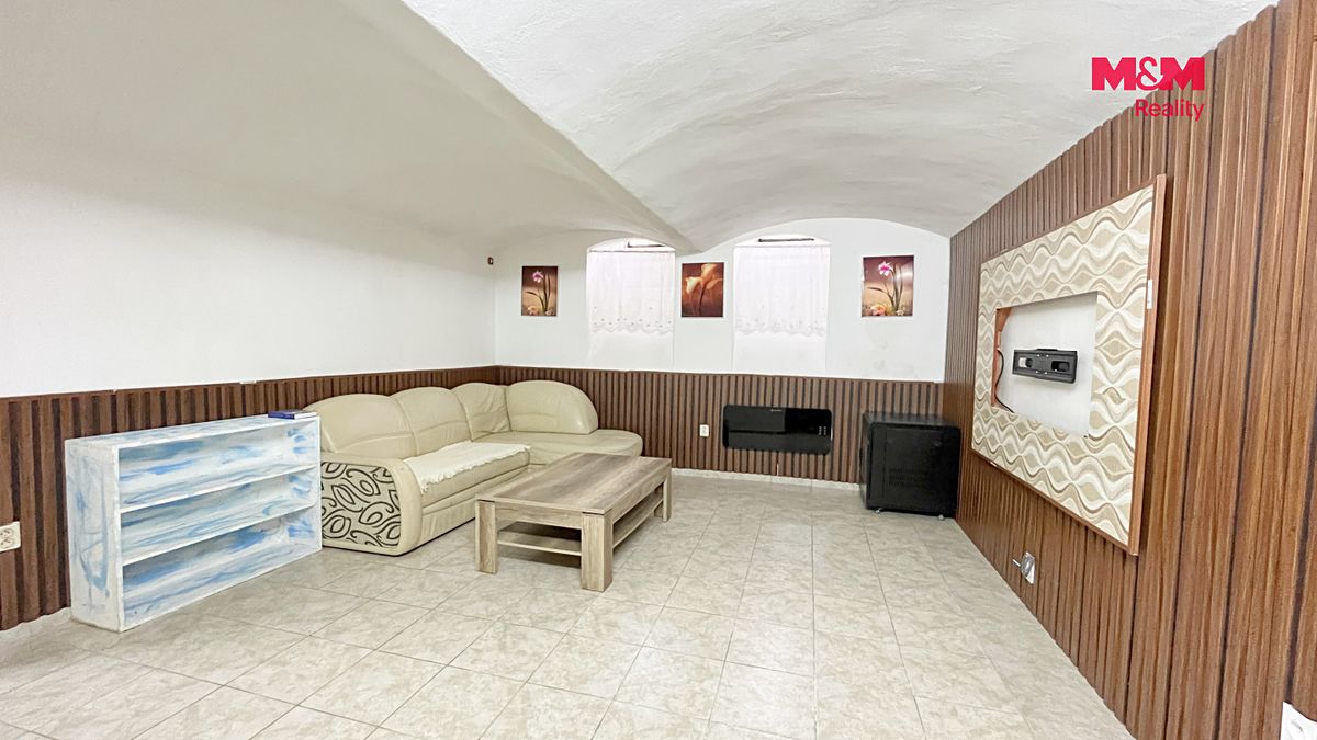 Pronájem bytu 3+1 91 m² – fotografie 2