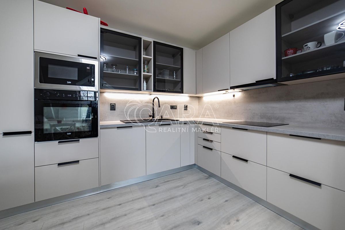 Prodej bytu 5+kk 117 m² – fotografie 4