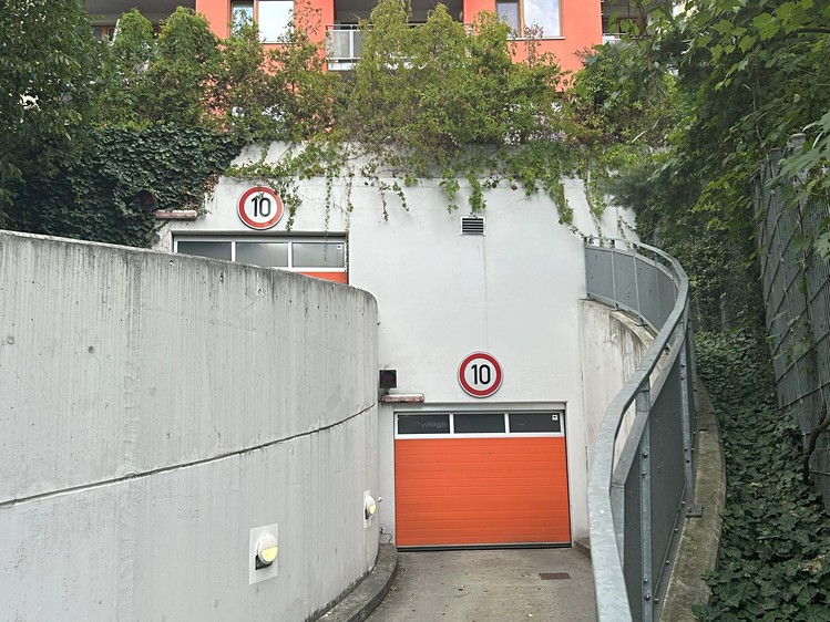 Нерухомість в оренду, 17 м² (2 з 9)