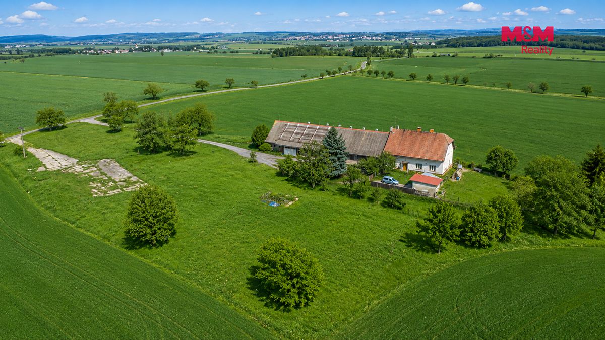 Prodej stavebního pozemku 11189 m² – fotografie 2