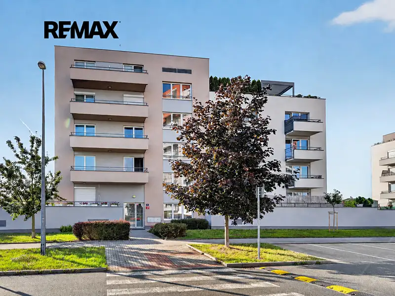Prodej bytu 3+kk 85 m², Praha – náhled fotky 1