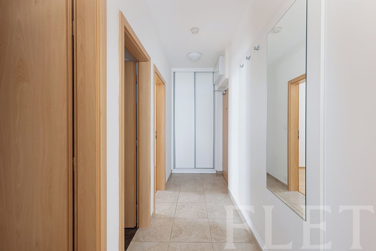 Pronájem bytu 2+kk 57 m² – fotografie 5