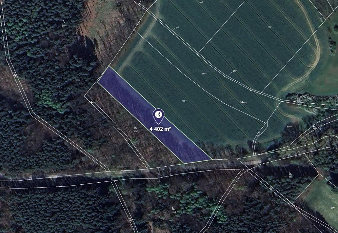 Prodej pole 4402 m²