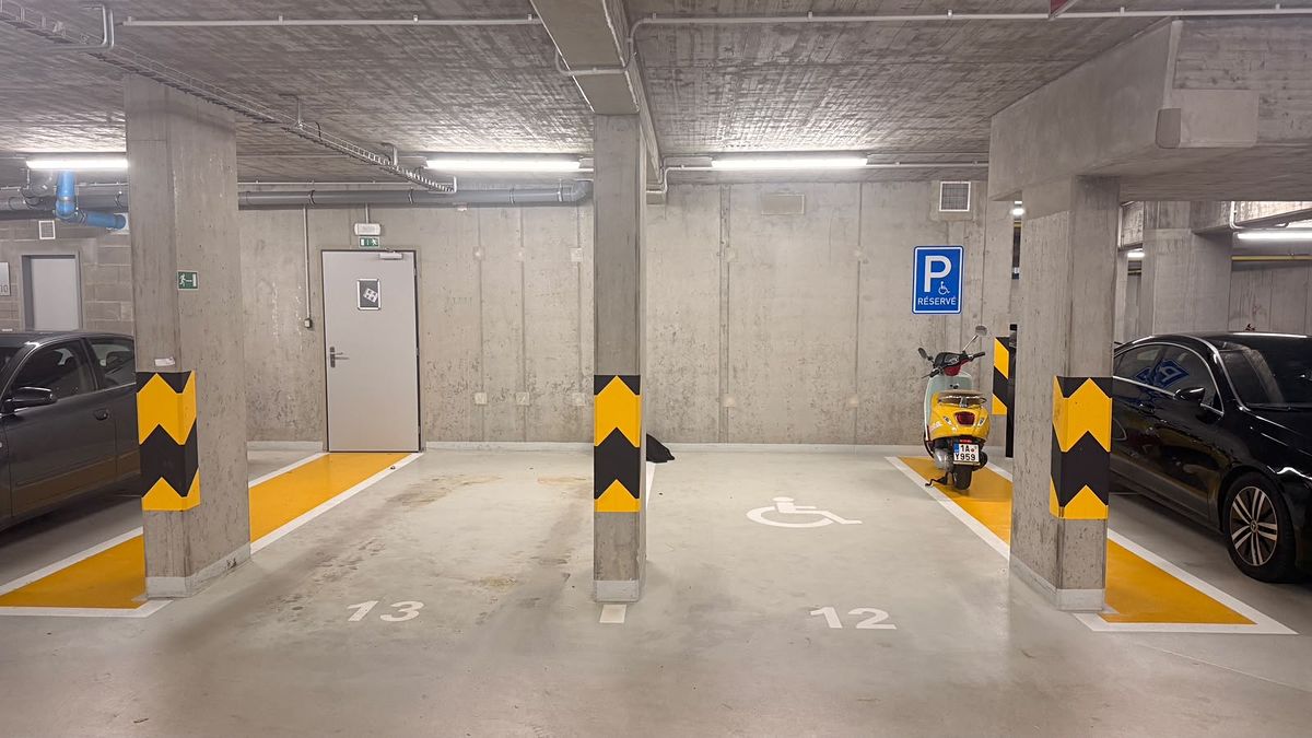 Prodej garáže 15 m² – fotografie 3