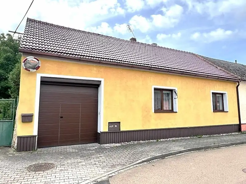 Prodej rodinného domu 180 m², pozemek 736 m², Koloveč – náhled fotky 2