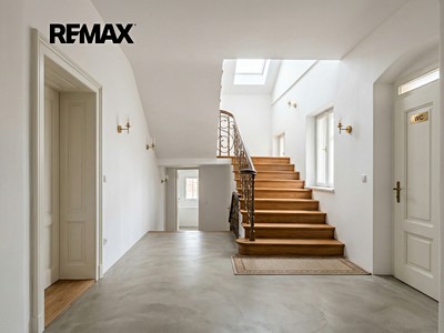 Haus zum Kauf, 680 m² (3 von 28)