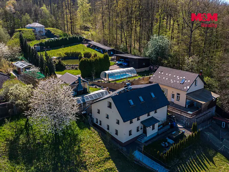 Prodej rodinného domu 196 m², pozemek 3033 m², Děčín – náhled fotky 2