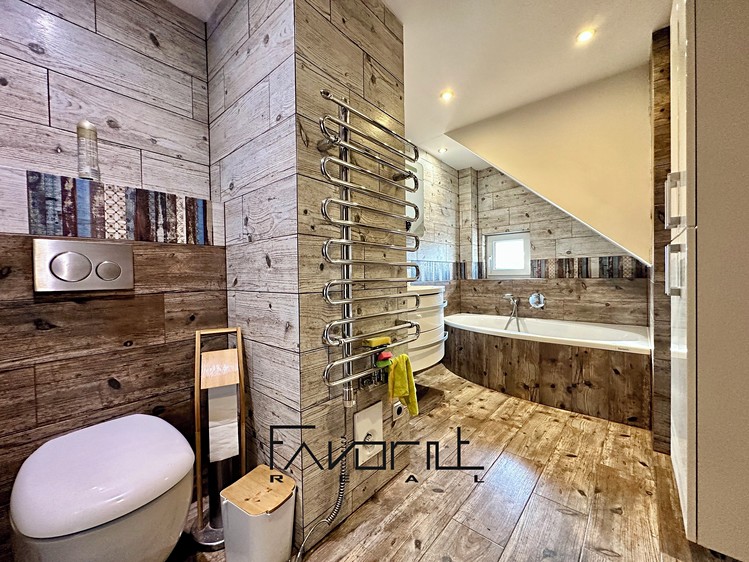 Prodej domu, 178 m² (3 z 16)