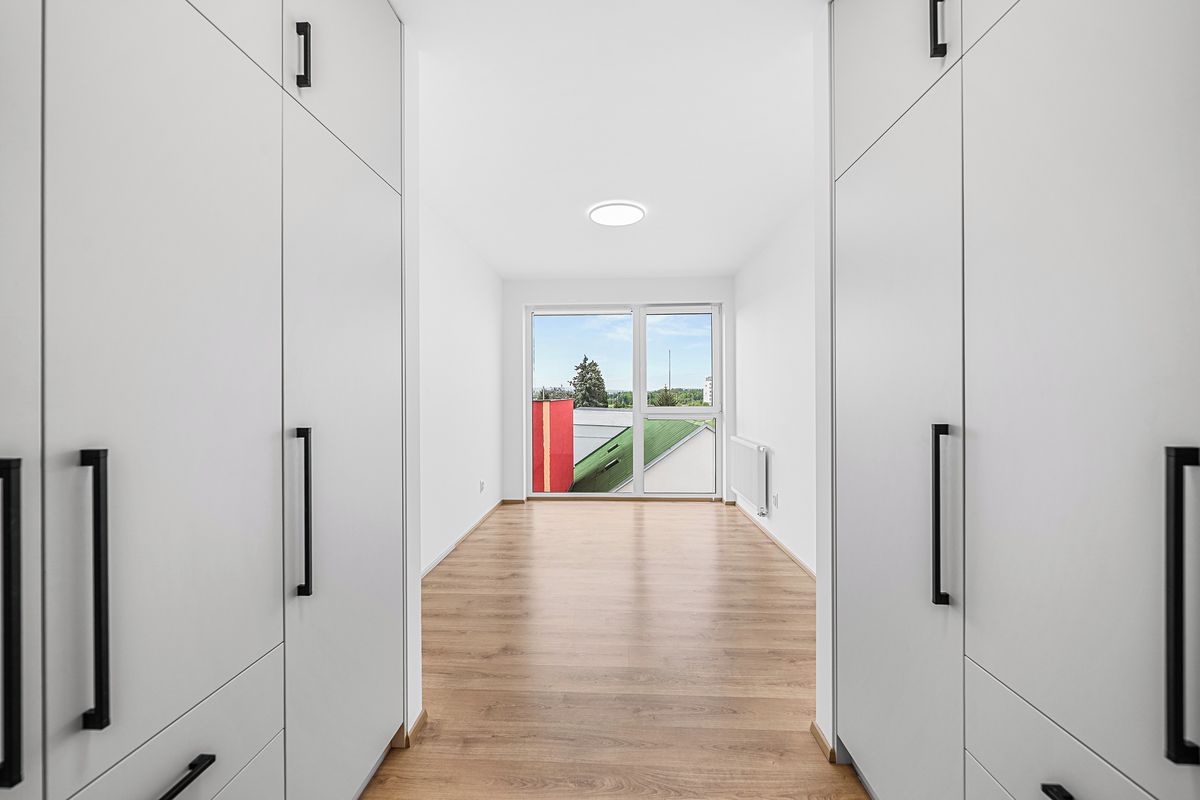 Pronájem bytu 2+kk 56 m² – fotografie 5