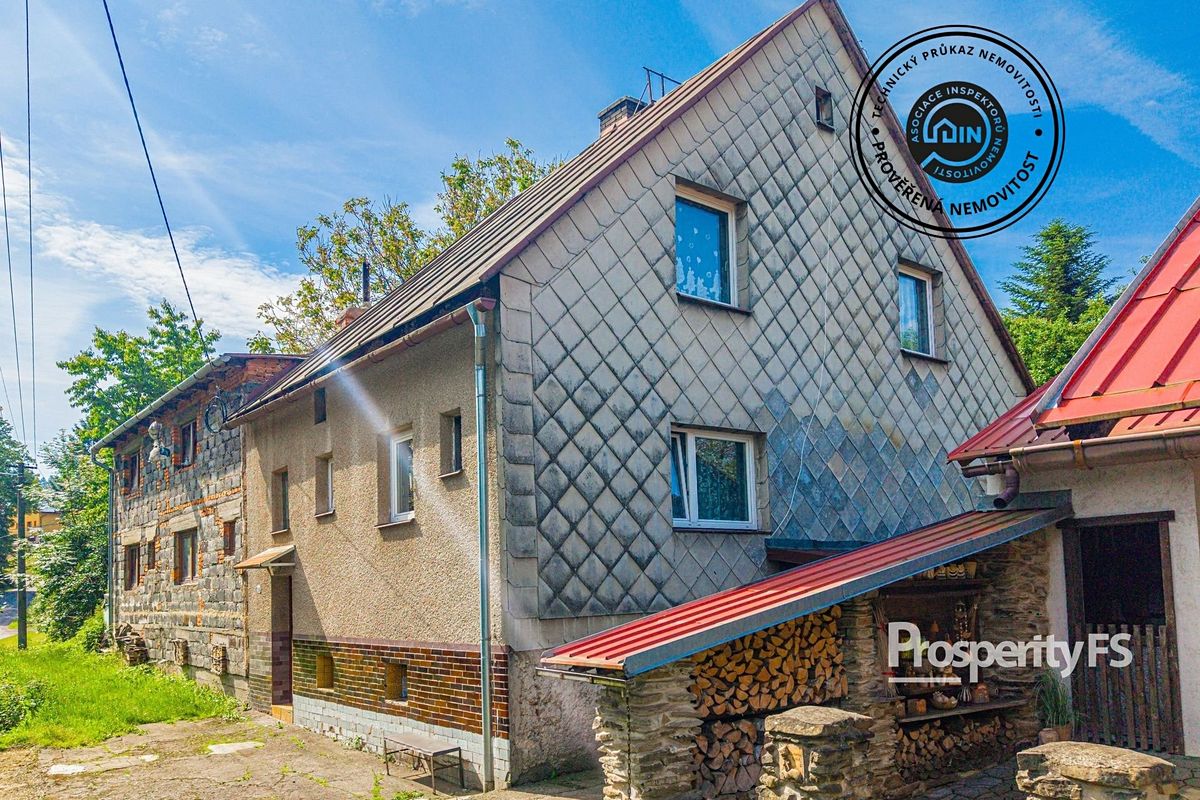 Prodej rodinného domu 145 m², pozemek 116 m²