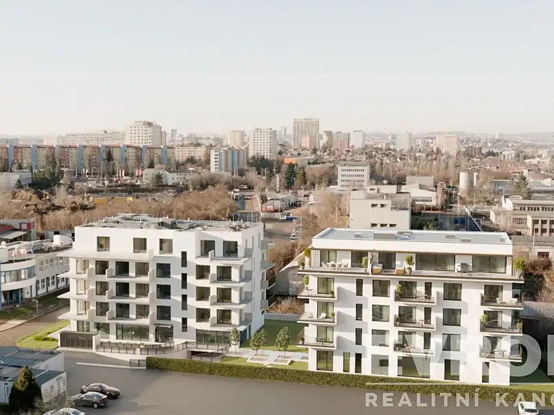 Prodej bytu 1+kk 40 m², Praha – náhled fotky 1