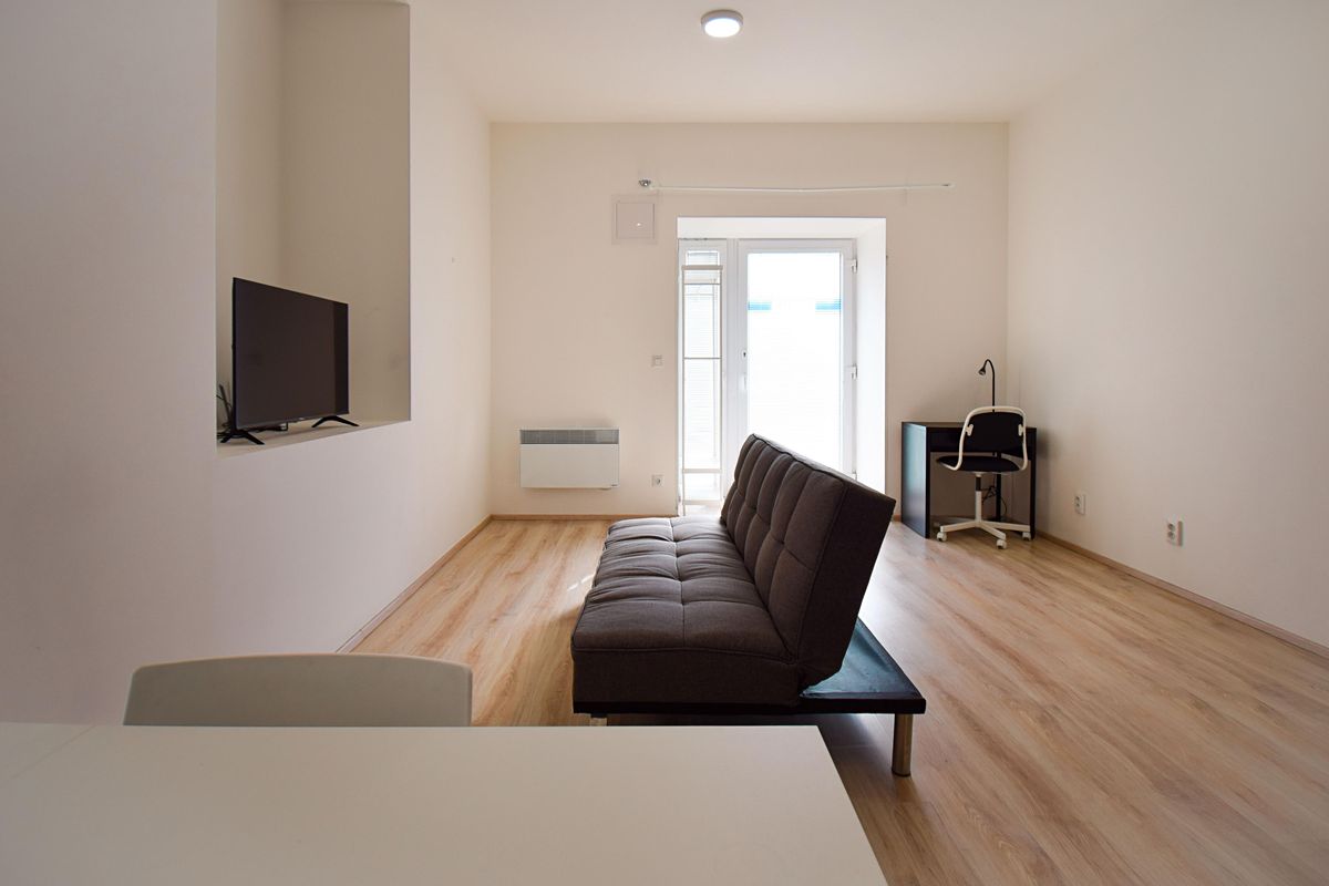 Pronájem bytu 2+kk 58 m² – fotografie 4