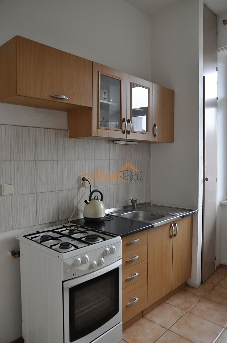 Pronájem bytu 2+1 60 m² – fotografie 2