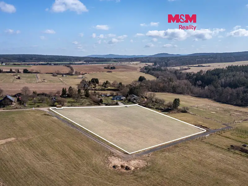 Prodej pole 10013 m², Tymákov – náhled fotky 1